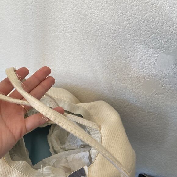 Yves Saint Laurent Mod Cream Wool Saucer Tam Hat, 1960s - Picture 7 of 7